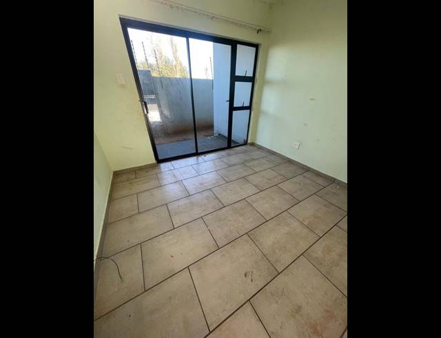 2 BEDROOM PROPERTY TO RENT IN WITPOORTJIE